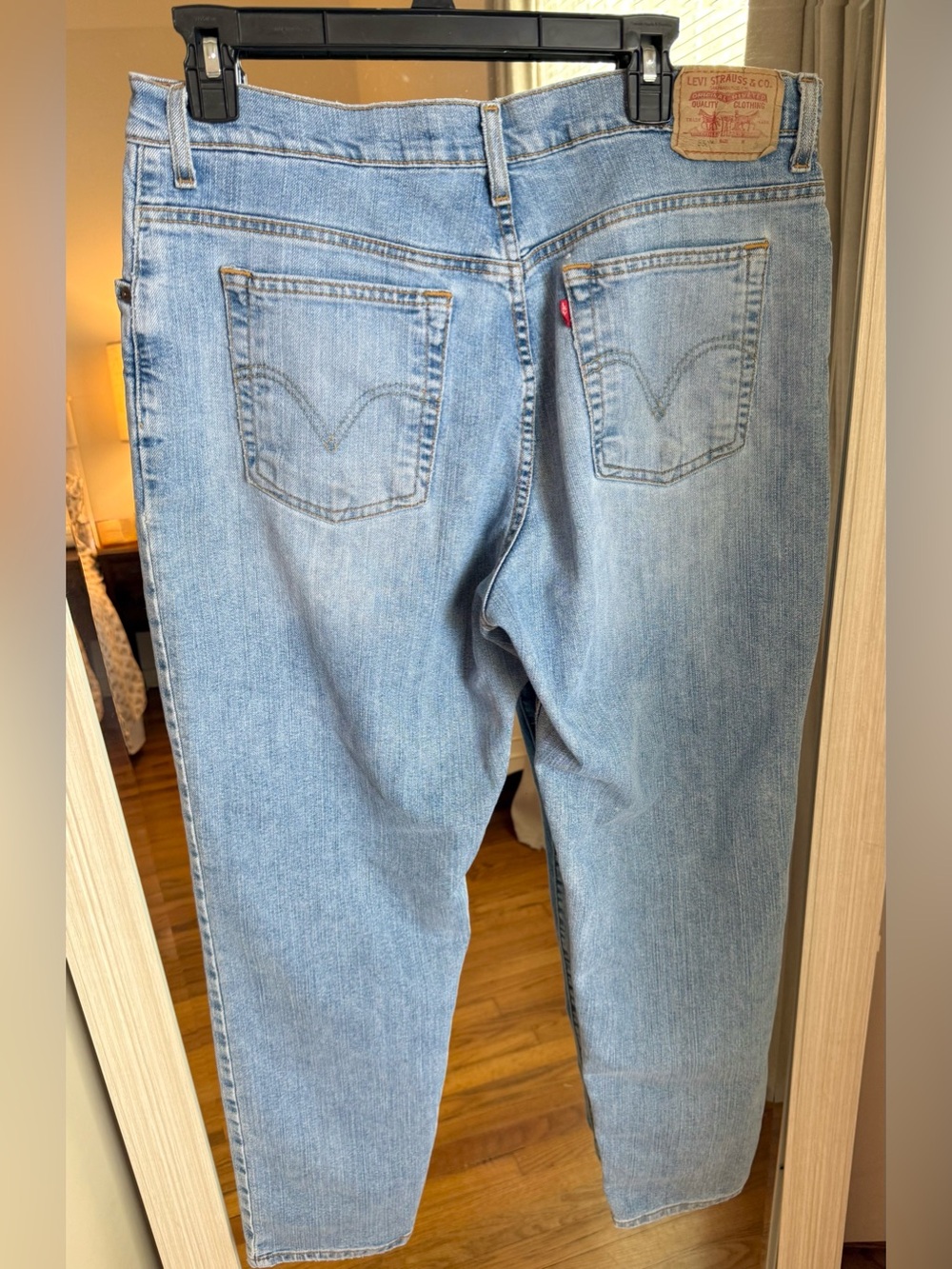 Women’s Vintage Levi’s 550 Classic Relaxed Tapered High Waisted Straight Jeans